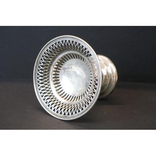 453 - Early 20th century silver bon bon dish with plain polished faceted centre, pierced border and beaded... 