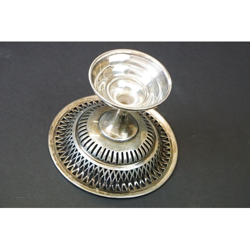 453 - Early 20th century silver bon bon dish with plain polished faceted centre, pierced border and beaded... 