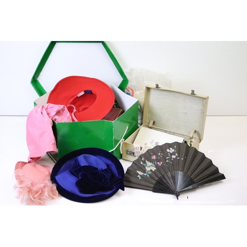 169 - Collection of ladies hats & fashion accessories to include gloves, shoe lasts, fans, stockings, anim... 