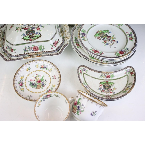 60 - Copeland (Late) Spode 'Old Bow' dinnerware to include 11 dinner plates, 12 crescent side dishes, 12 ... 
