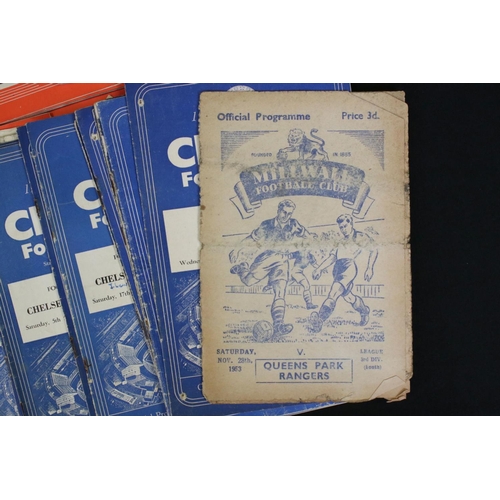 589 - Batch of approx. 56 football programmes from season 1953/4, London clubs feature heavily but also in... 