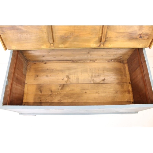 516 - Large Victorian blanket box, 105cm long x 48cm high