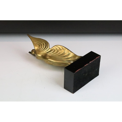 126 - 20th Century Art Deco style brass figure inspired by The Spirit Of Ecstasy, raised on a lacquered wo... 