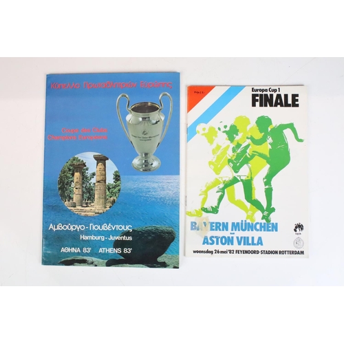 549 - Football Programmes - Five European Cup Final programmes to include 1976 (vg), 1979 (vg), 1980 (vg),... 