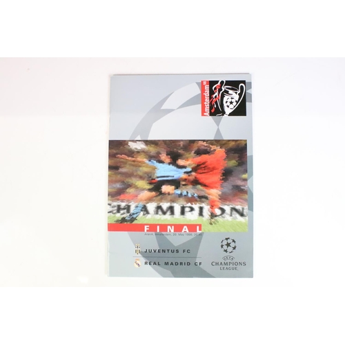 551 - Football Programmes - Five Champions League Final football programmes to include 1994, 1995, 1996, 1... 