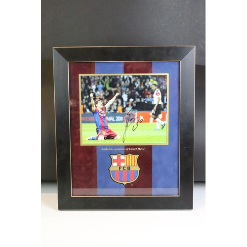 556 - Signed Lionel Messi Barcelona Football Club Photograph Display with certificate of authenticity from... 