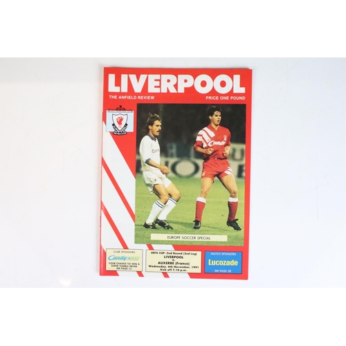 557 - Football Programmes - Large collection of home Liverpool programmes from 1964 to present day, all fe... 