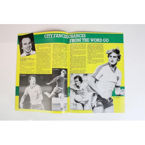 560 - Collection of Cup semi final football programmes mainly from the 1960s onwards. Comprises FA Cup, Le... 