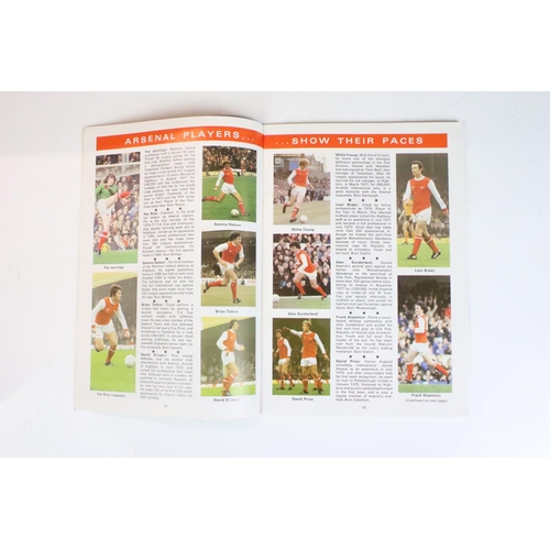 572 - Football Programmes - Complete run of FA Cup Final programmes from 1970 to 2005 including replays pl... 