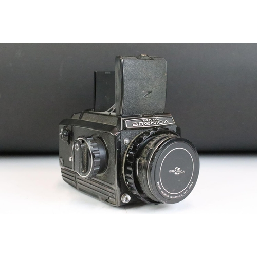 190 - Single lens reflex, medium format Bronica Zansa Camera together with 75mm f/2.8 lens