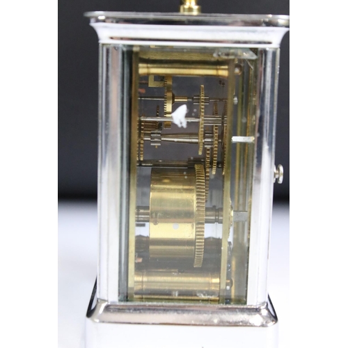 196 - An late 19th / early 20th century carriage clock, brassed cased with nickel plating, beveled glass p... 