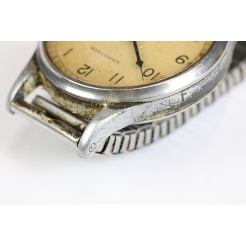 215 - A small collection of three vintage gents mechanical watches to include Geneva and Longines examples... 