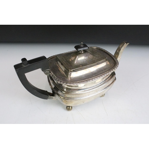 245 - A fully hallmarked sterling silver teapot, assay marked for Sheffield and dated for 1928.