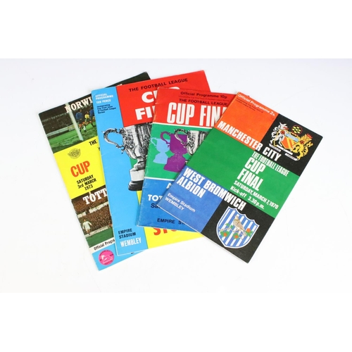 631 - Football Programmes - A run of League Cup Final football programmes from 1967 to 1985 including repl... 