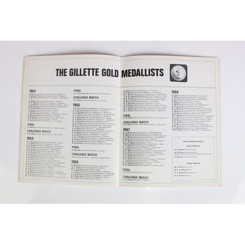 632 - Cricket Programmes - 15 Gillette Cup Final programmes to include 1964 and 1967-1980, features a few ... 