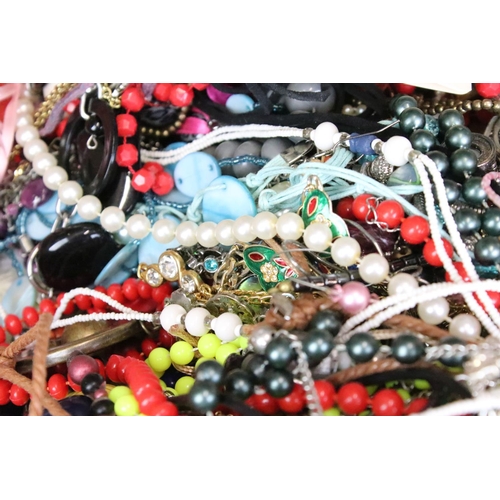 268 - A large collection of mainly contemporary costume jewellery to include necklaces, bracelets, rings..... 