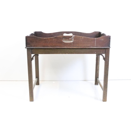 493 - George III style Mahogany Coffee Table, the lift off tray top with four pierced carrying handles, 68... 