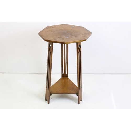 532 - Early 20th century Art Nouveau / Arts & Crafts Oak Side Table in the manner of Liberty of London, th... 