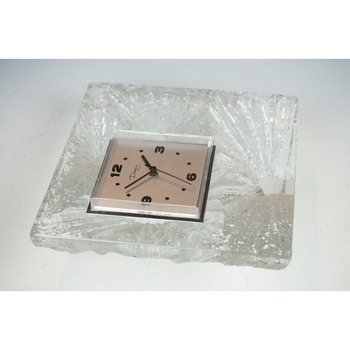 42 - Daum of France - A 1970's/80's 'Broken Ice' style glass crystal clock with silvered dial. Measures a... 