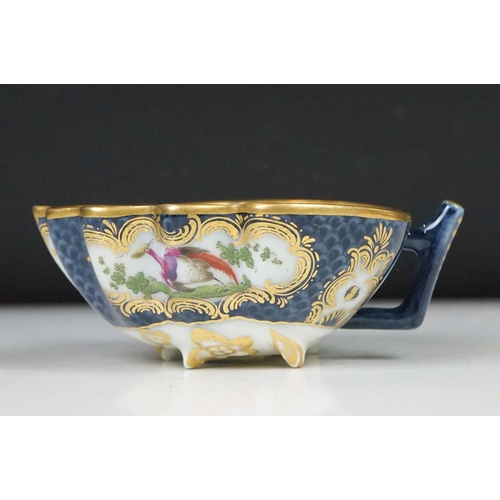 55 - Samson of Paris 19th century 'fancy birds' porcelain cup, approx 11.5cm wide