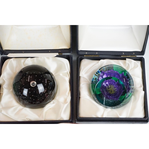 75 - Collection of 20 glass paperweights to include 12 x Caithness (No. 637 Tropicana (boxed), Illusion (... 