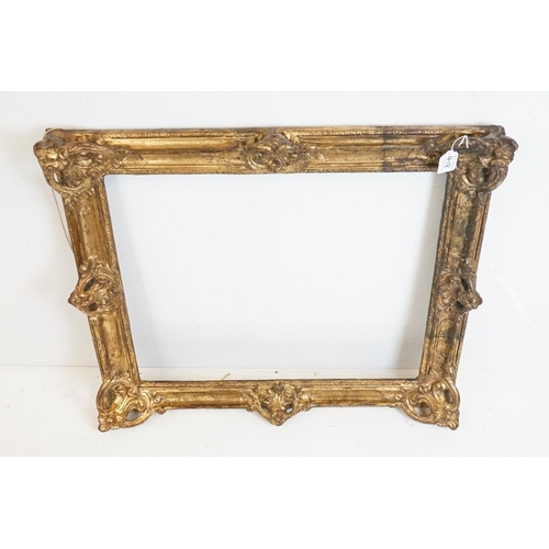 418 - Swept gilt picture frame, 66 x 77cm overall