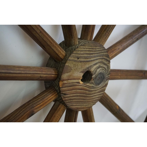 464 - Pine Replica Twelve Spoke Wagon Wheel, 90cm diameter together with a Slatted Wooden American Flag Si... 