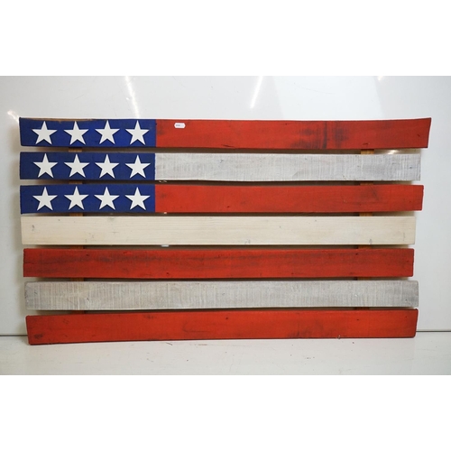 464 - Pine Replica Twelve Spoke Wagon Wheel, 90cm diameter together with a Slatted Wooden American Flag Si... 