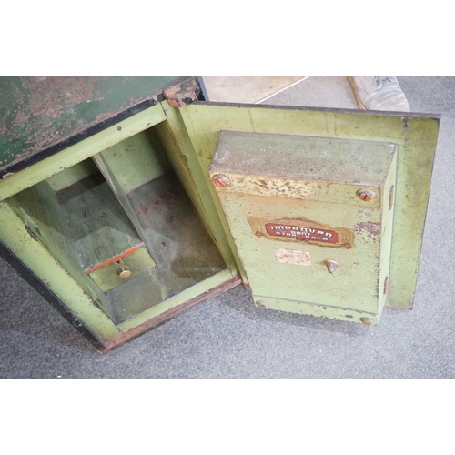 455 - Victorian Bent Steel ' Fred Baxter, Birmingham ' Safe, with single door opening to a fitted compartm... 