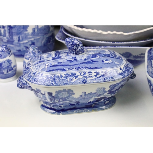 114 - Copeland Spode & Spode Italian pattern blue & white ceramics, 18 pieces, to include a Biscuit barrel... 