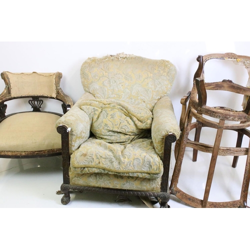 528 - Early 20th century Country House style Armchair with carved oak frame, in need of re-upholstery, 74c... 