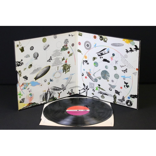 108 - Vinyl - Led Zeppelin - III LP on Atlantic Records 2401002. Original UK 1st pressing, plum labels. Fu... 