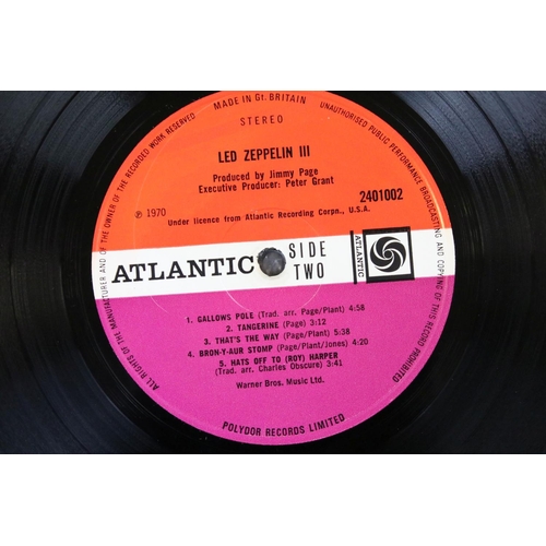 108 - Vinyl - Led Zeppelin - III LP on Atlantic Records 2401002. Original UK 1st pressing, plum labels. Fu... 