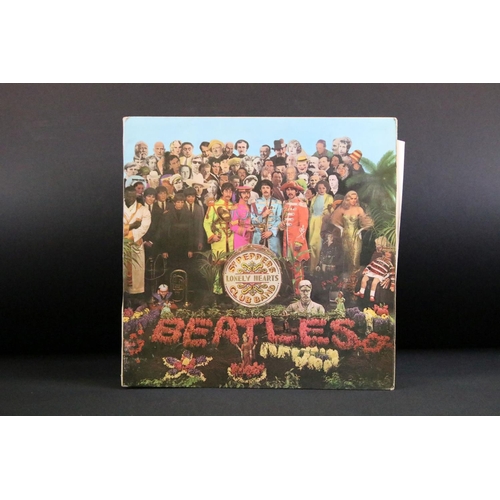 264 - Vinyl - 4 albums to include 3 albums by The Beatles, Sgt. Pepper’s Lonely Hearts Club Band (Mono 1st... 