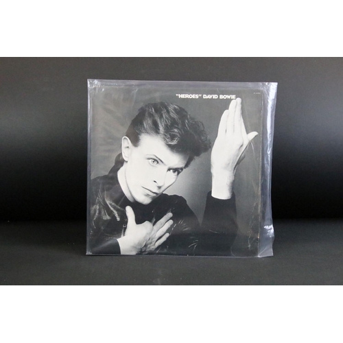 263 - Vinyl - 5 David Bowie LPs to include Heroes (with insert), Changes One, Scary Monsters (printed inne... 