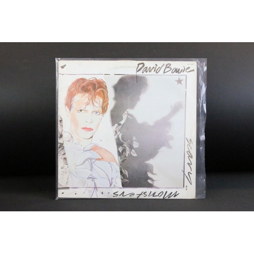 263 - Vinyl - 5 David Bowie LPs to include Heroes (with insert), Changes One, Scary Monsters (printed inne... 