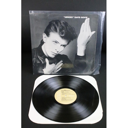 263 - Vinyl - 5 David Bowie LPs to include Heroes (with insert), Changes One, Scary Monsters (printed inne... 