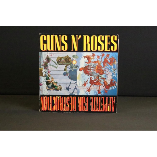 150 - Vinyl - Over 100 LPs spanning genres and decades to include Guns N Roses Appetite For Destruction (w... 