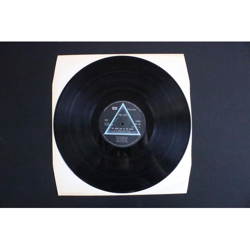 375 - Vinyl - 4 Pink Floyd LPs to include Dark Side Of The Moon (no inserts), Relics, Wish You Were Here (... 