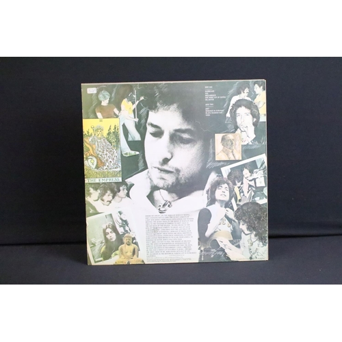 376 - Vinyl - 7 Bob Dylan LPs to include Slow Train Coming, Hard Rain, John Wesley Harding, New Morning, D... 