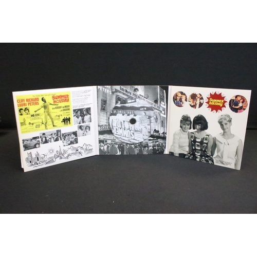 477 - Vinyl / CD’s, 24 EP’s and singles and 2 CD Box sets by The Shadows and related including foreign pre... 