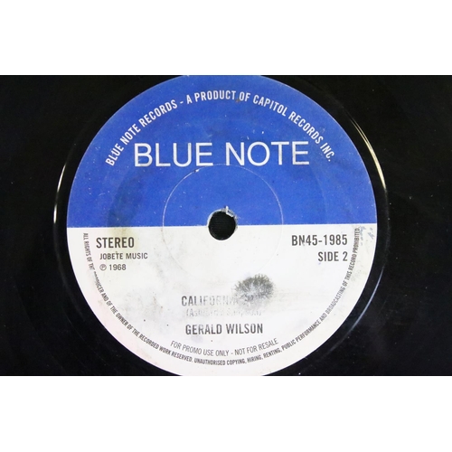 484 - Vinyl - 4 UK pressing singles on Blue Note Records to include: Baby Hutcherson / Gerald Wilson - 3 c... 