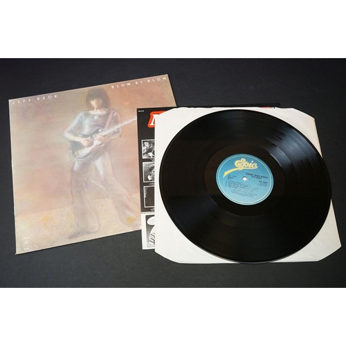 406 - Vinyl - 12 Jeff Beck & related LPs including Truth (original UK Blue/Black Columbia stereo), Yardbir... 