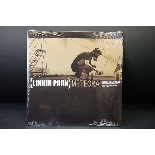 595 - Vinyl - 2 Linkin Park LPs to include Meteora (48186-1) original 2003 US press in gatefold sleeve sti... 