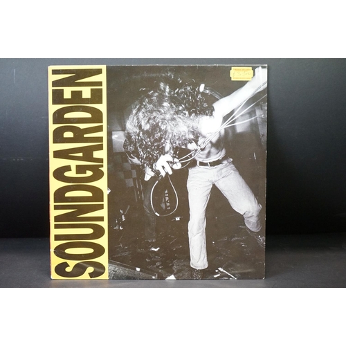 62 - Vinyl - Soundgarden Louder Than Love LP on A&M Records AMA 5252 sleeve Vg, Vinyl Ex, and The Day I T... 