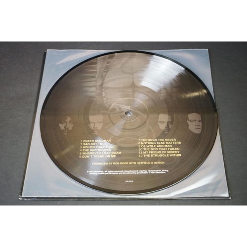 34 - Vinyl - Metallica / Pink Floyd - rare Metallica Black Album pic disc that was mis-pressed and plays ... 