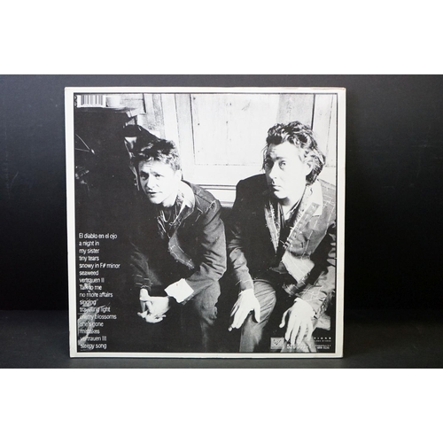 542 - Vinyl - Tindersticks self titled LP on This Way Up 526 303-1.  Sleeve has some corner and edge wear ... 