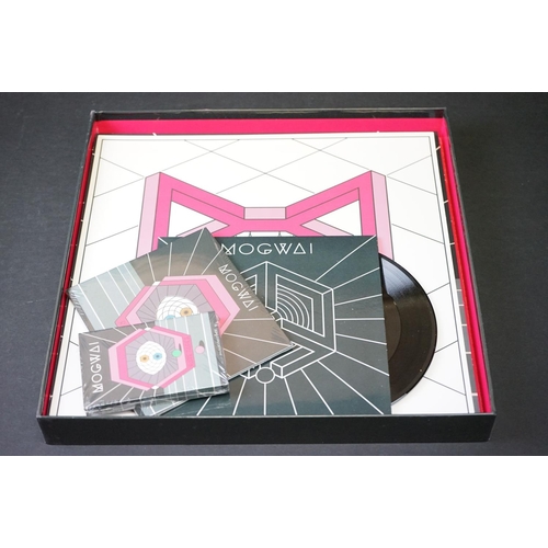 550 - Vinyl - 2 Mogwai box sets to include come on die young (chem133) and Rave Tapes (ROCKACT80).  Ex+