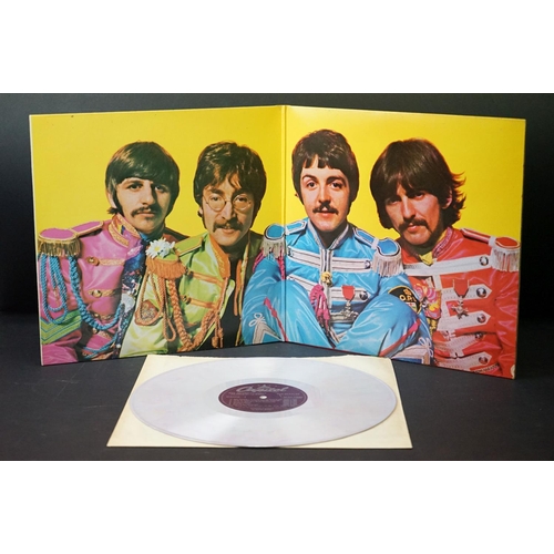 377 - Vinyl - 3 pictured / colour pressings of The Beatles Sgt Pepper to include Australian red vinyl, Can... 