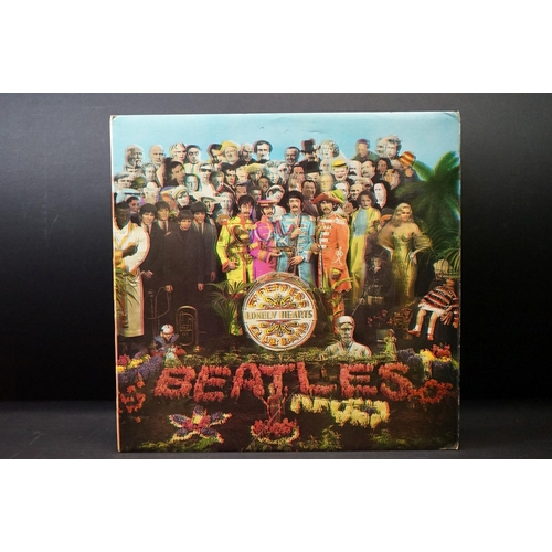 379 - Vinyl - 3 stereo copies of The Beatles Sgt Pepper (PCS 7027) rereleases.  All with inserts.  Vg